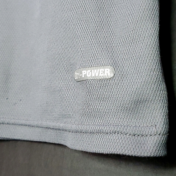 🏷5/$20🏷 Russell Athletic Dri-Power Tshirt - Size Small (some snags) - Picture 4 of 11